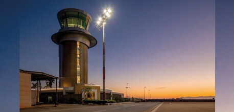 برج مراقبة حديث يعزز سلامة الملاحة الجوية بمطار الناظور العروي