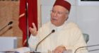 التوفيق يصف معارضي توحيد خطبة الجمعة بـ”المجرمين”