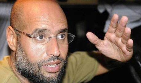 الكاميرات تفضح تصرف حراسه وتفاصيل اغتيال نجل القذافي