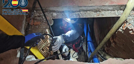 الشرطة الإسبانية تصف الموقوف في أنفاق سبتة بـ”مهندس الأنفاق” وتكشف أنه مغربي الجنسية
