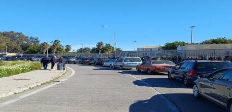 اختناق مروري خانق بمعبر بني أنصار.. موجة عبور كبيرة نحو المغرب