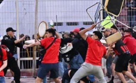 أنصار اتحاد العاصمة يعتدون على صحافيين وبعض رجال الأمن الخاص قبل انطلاق المباراة أمام أولمبيك آسفي