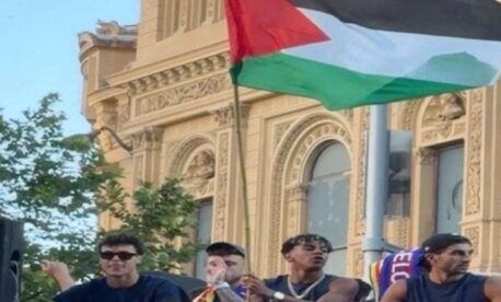 سانشيز يدافع عن يامال بعد تضامنه مع فلسطين