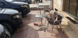 احتلال “كامل” للأرصفة بشارع محمد الخامس بزايو يثير غضب الساكنة