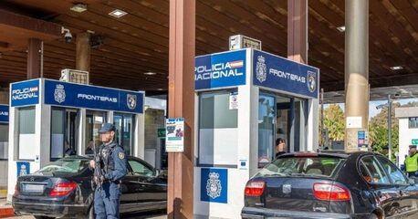 تشديد المراقبة بمعبر مليلية يسفر عن توقيف مبحوث عنهم في قضايا جنائية