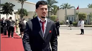 الواحدي لاعب المنتخب المغربي يتسلم التأشيرة ويسافر إلى أمريكا مساء اليوم الخميس